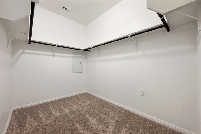 Building Photo - 128 Presidential Path