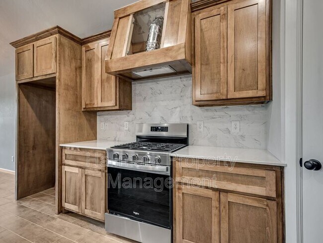 Building Photo - 11704 SW 48th St