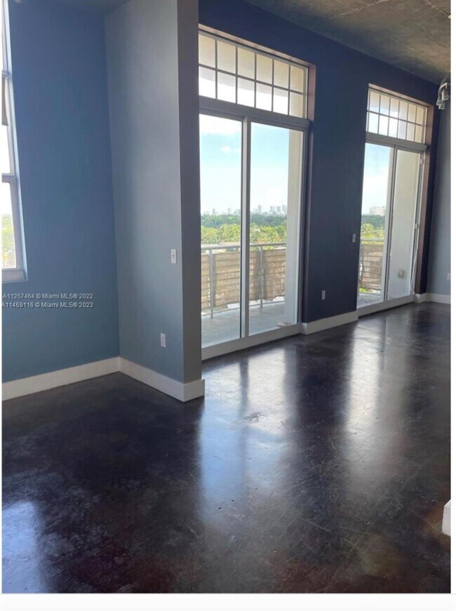 Building Photo - 1791 NE Miami Gardens Dr