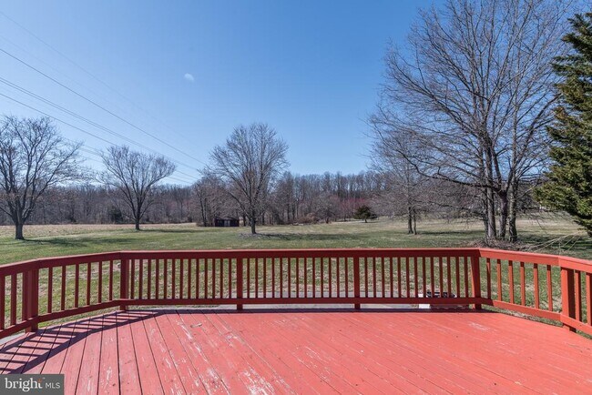 Building Photo - 19900 Belle Chase Dr