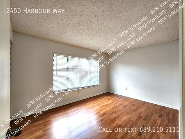 Building Photo - 2450 Harbour Way
