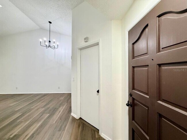 Building Photo - 1317 Coolridge Dr