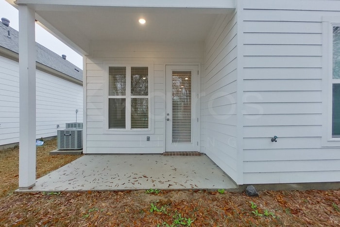 Building Photo - 4847 E Dacha Ln