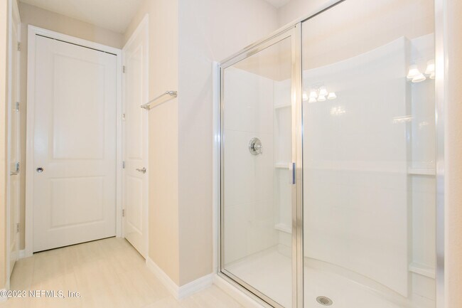 Building Photo - 163 Broadhaven Dr