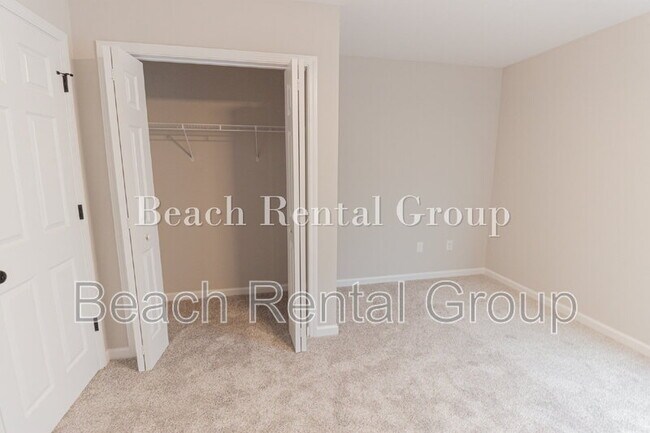 Building Photo - 413 Cotton Grass Dr