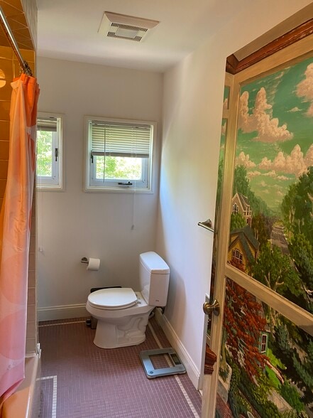 Building Photo - 90 Chandler St