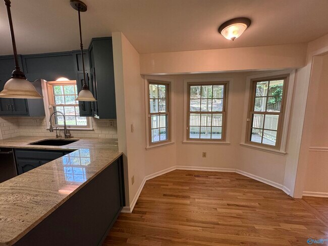 Building Photo - 295 Becky Dr