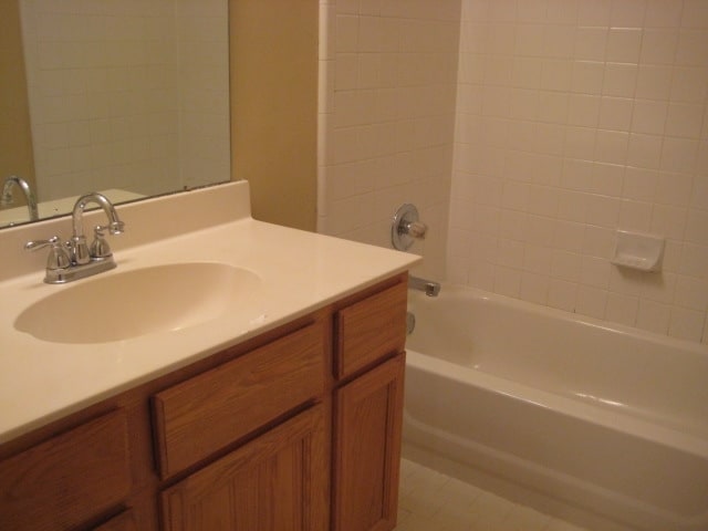 Building Photo - 7562 Sandy Brook Cv