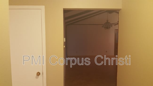 Building Photo - 4249 Mulligan Dr