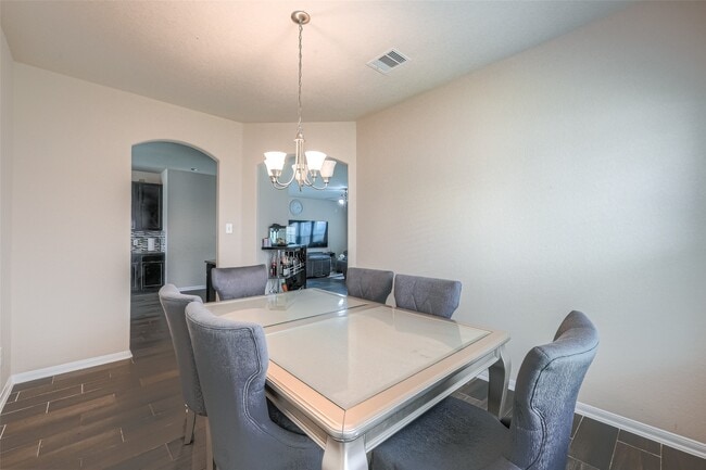 Building Photo - 3030 Currier Ct