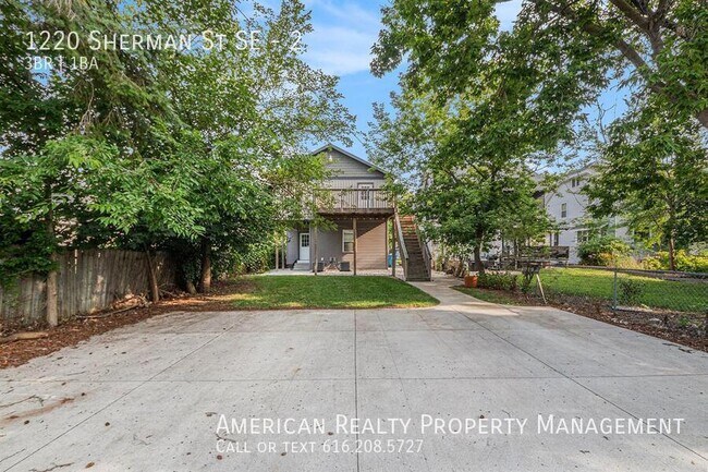 Building Photo - 1220 Sherman St SE