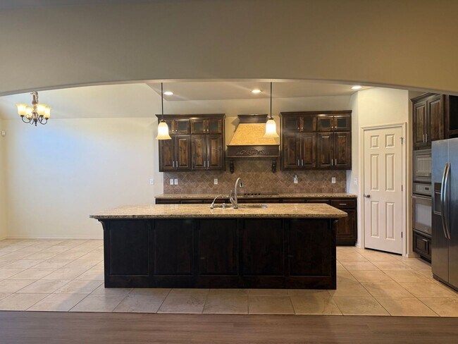 Building Photo - Welcome to your beautiful 3 bedroom home in the Battle Creek golf community!