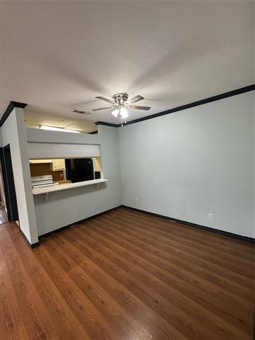 Building Photo - 201 E Windsor Dr