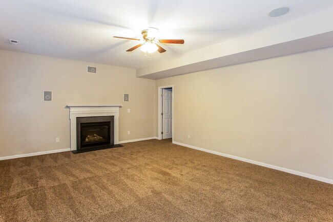 Building Photo - 1701 Seefin Ct