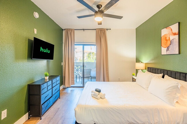 Building Photo - 2150 S 55th St