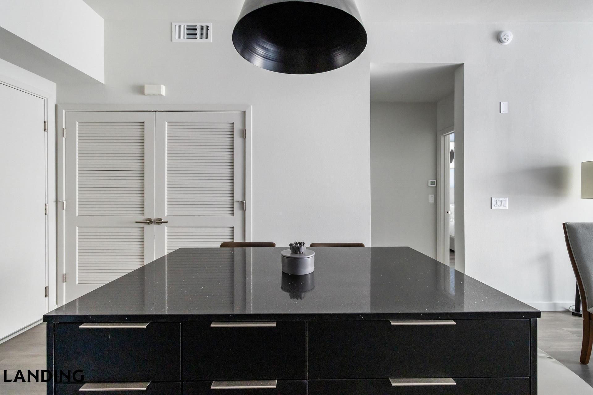 Building Photo - 2060 Experience Ave