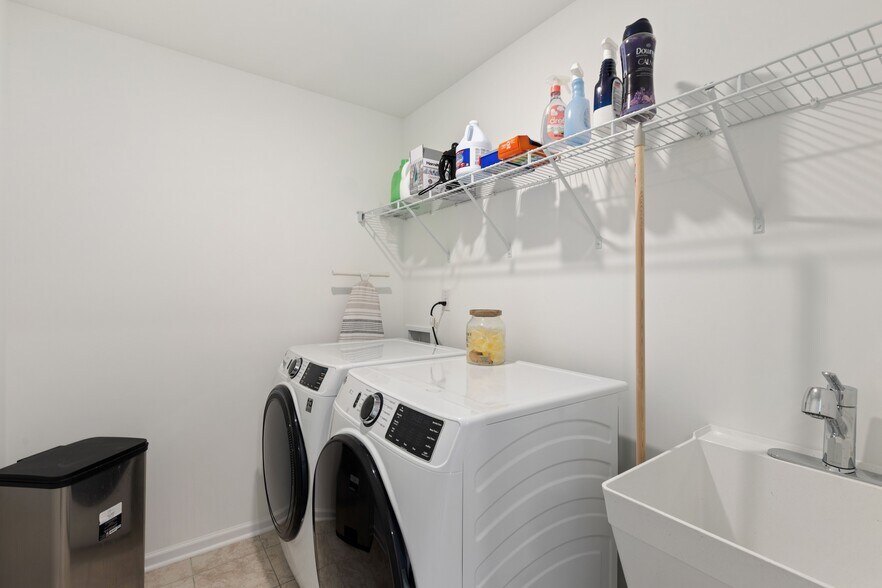 Building Photo - 1204 Hardin Hill Lane