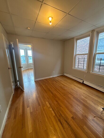531 4th St 5 - 532 4th St
