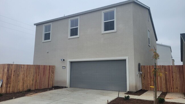 Building Photo - 12505 Camino Glorieta, Bakersfield, CA 93311