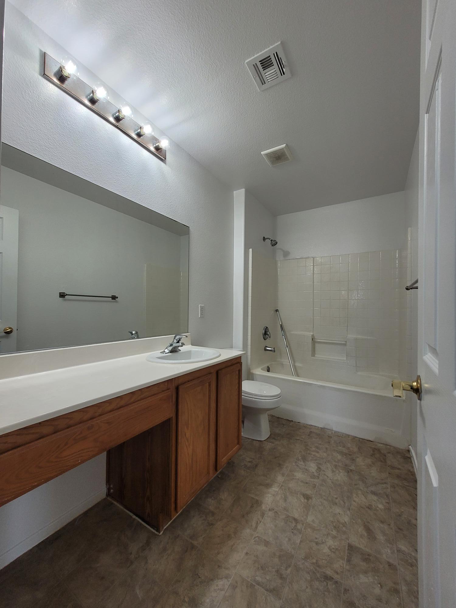 Building Photo - 5926 Silver Trace Ct