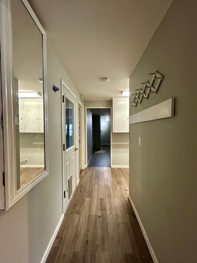 Building Photo - Spacious Single-Story Home on Corner Lot