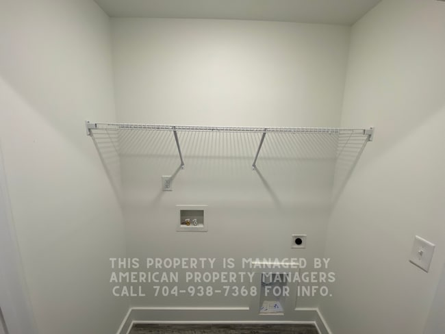 Building Photo - 660 Faith Dr SW