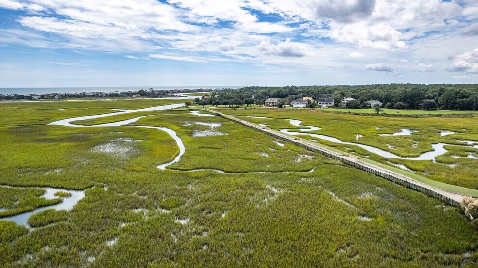 Building Photo - 141 Weehawka Way