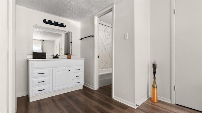 Building Photo - 8730 N Mopac Expy