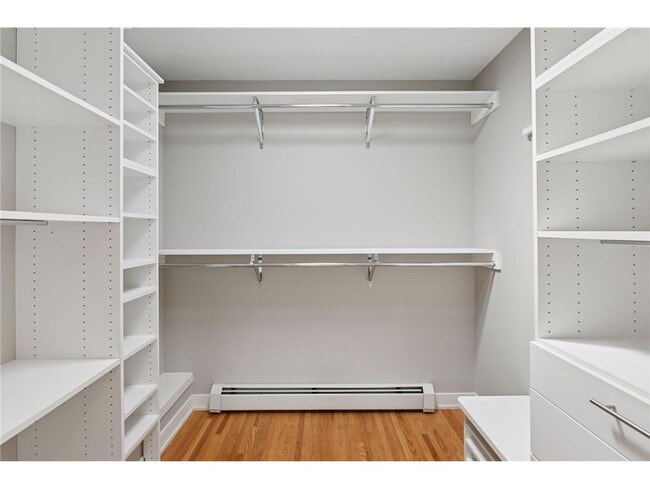 Building Photo - 3933 Zenith Ave S