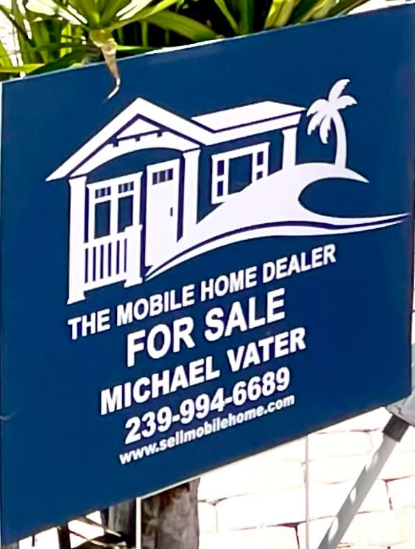 Building Photo - 2581 Oleander St