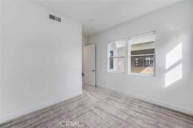 Building Photo - 106 Draw