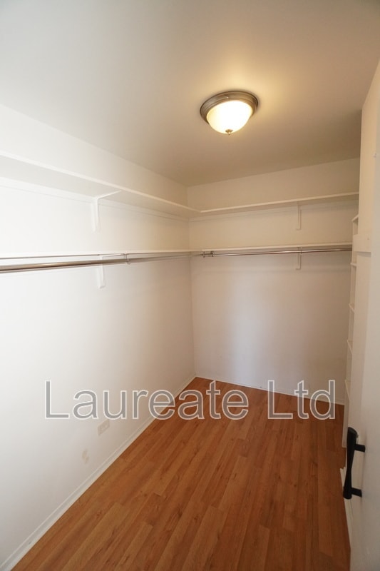 Building Photo - 9380 Center Ave