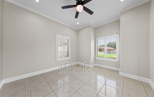 Building Photo - 5601 Wild Persimmon