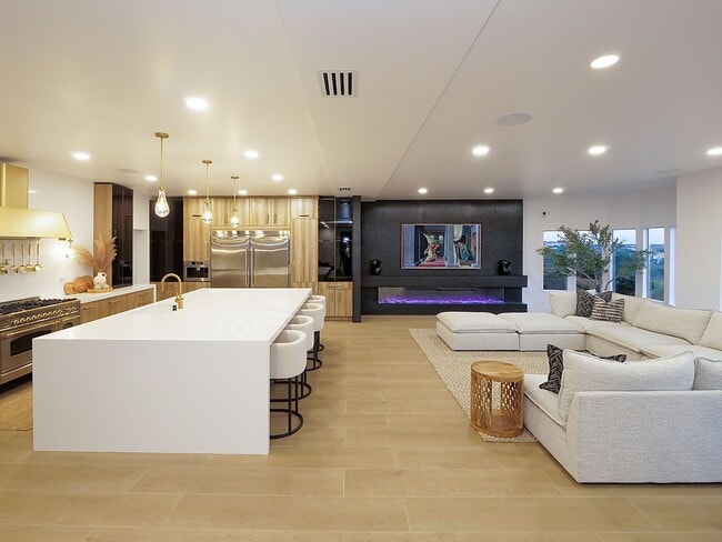 Primary Photo - 32551 Seacliff Dr