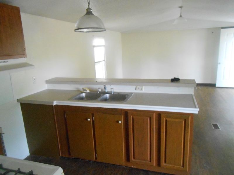 Building Photo - 24898 Lakewood Dr
