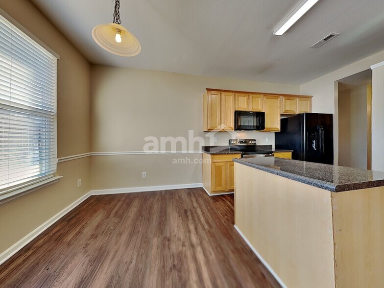 Building Photo - 8317 Rolling Meadows Ln