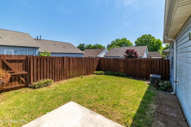 Building Photo - 4405 Greenfern Way