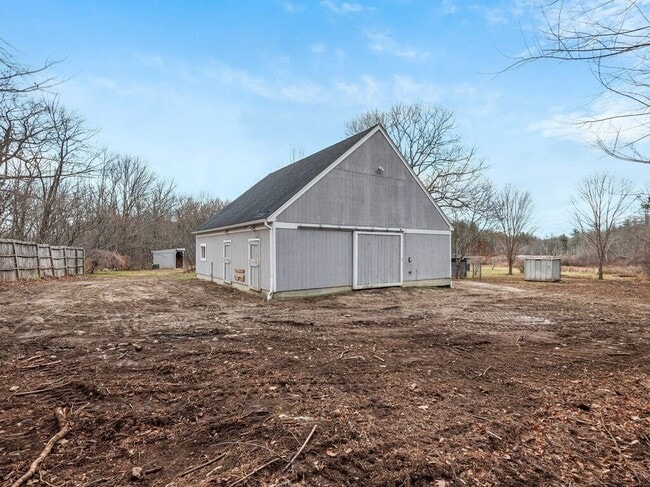 Building Photo - 281 Brooks Station Rd