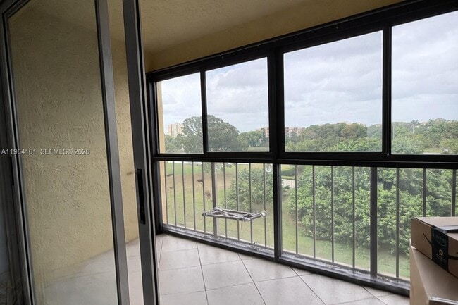 Building Photo - 9455 W Flagler St