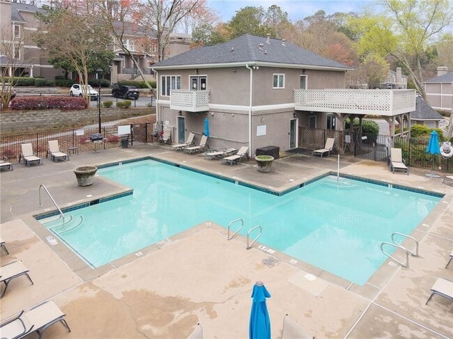 Building Photo - 13 Normandy Ct