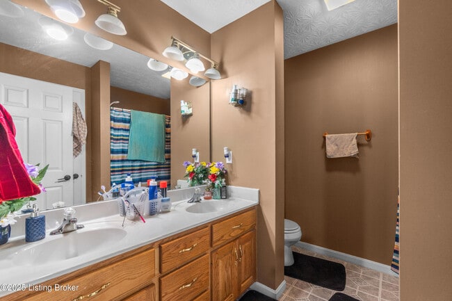 Building Photo - 175 Hannah Way