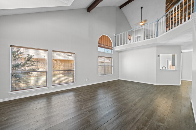 Building Photo - 11123 Gatesden Dr