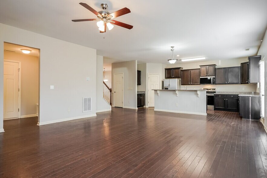 Building Photo - 117 Callahan Trail