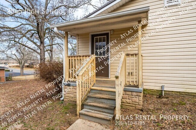 Building Photo - 2045 High School Rd