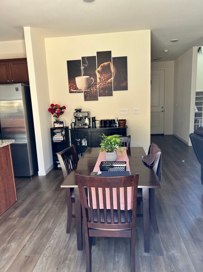 Greatroom - 4711 Falcon Rock Ln