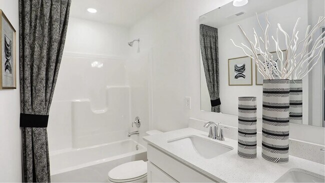 Building Photo - 9081 Summerton St