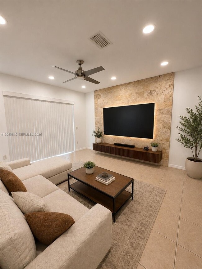 Building Photo - 1820 SW 89th Terrace