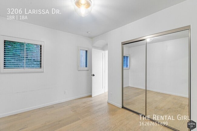 Building Photo - 3206 Larissa Dr