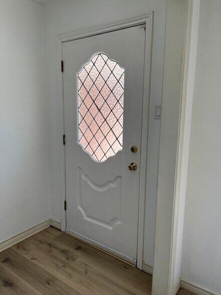 Building Photo - 6928 Walling Ln