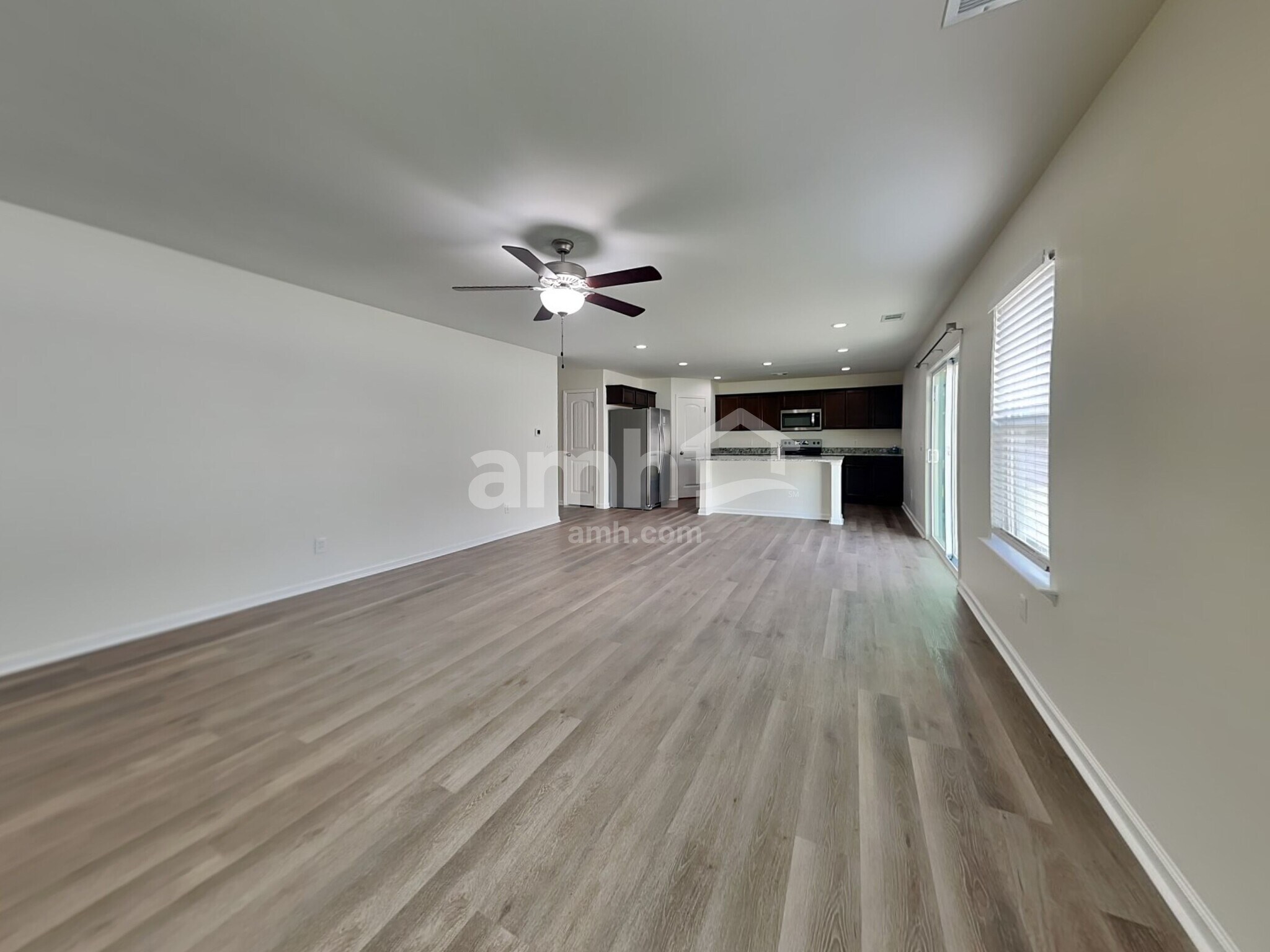 Building Photo - 227 Sterling Dr